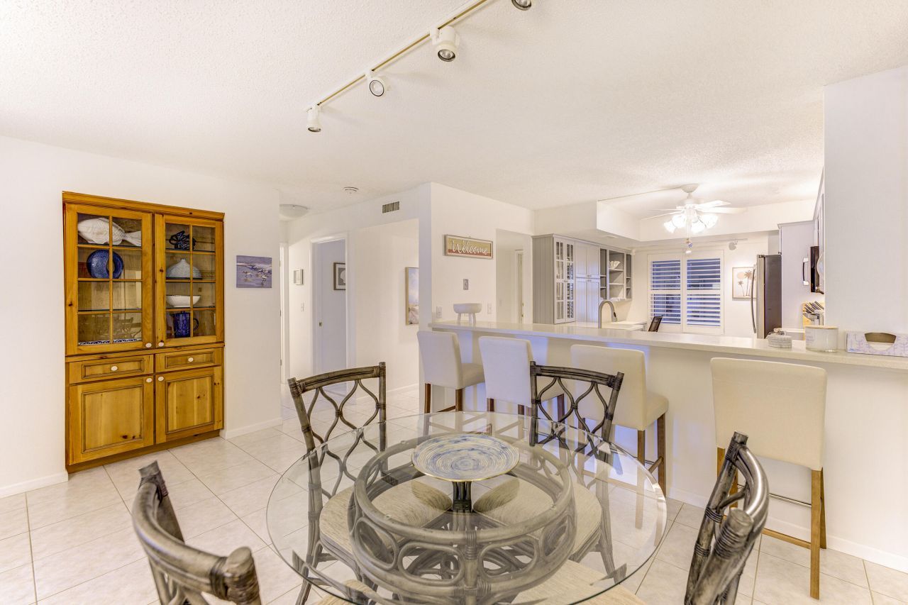 2571 NE Ocean Boulevard, Unit 104, Stuart, FL 34996 Photo