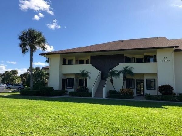 6303 SE Williamsburg Drive, Unit 201, Hobe Sound, FL 33455