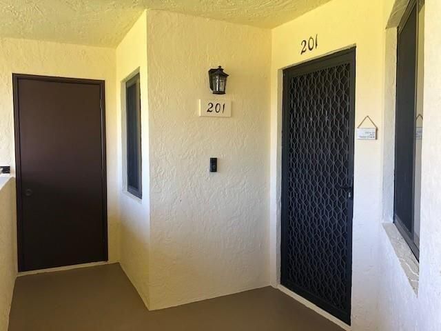 6303 SE Williamsburg Drive, Unit 201, Hobe Sound, FL 33455 Photo