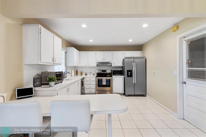 3260 NW 66th St, Fort Lauderdale, FL 33309 Photo