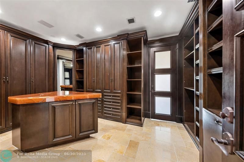 2430 Castilla Isle, Fort Lauderdale, FL 33301 Photo