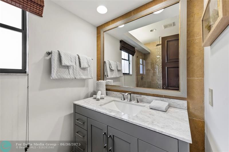 2430 Castilla Isle, Fort Lauderdale, FL 33301 Photo