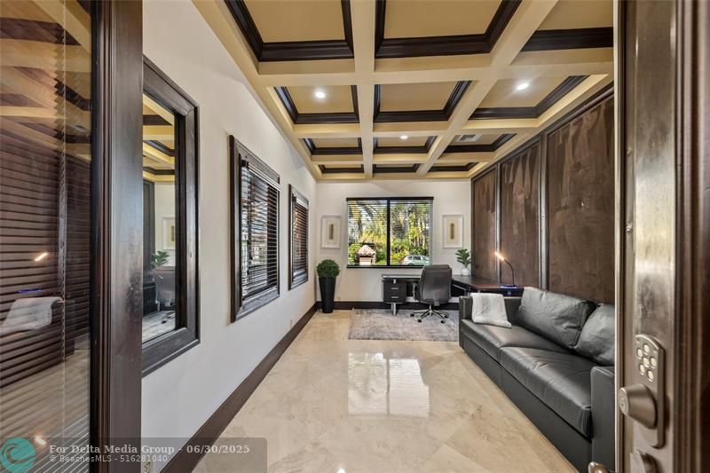 2430 Castilla Isle, Fort Lauderdale, FL 33301 Photo