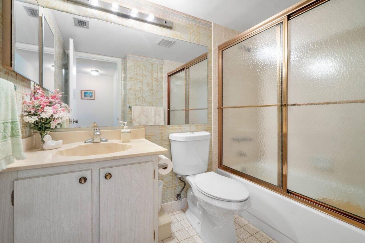 342 Pine Ridge Circle, Unit B-2, Greenacres, FL 33463 Photo