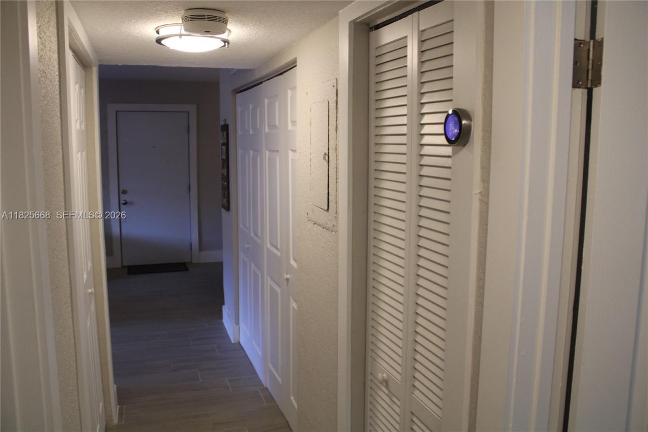 7201 Miami Lakes Dr, Unit B13, Miami Lakes, FL 33014 Photo