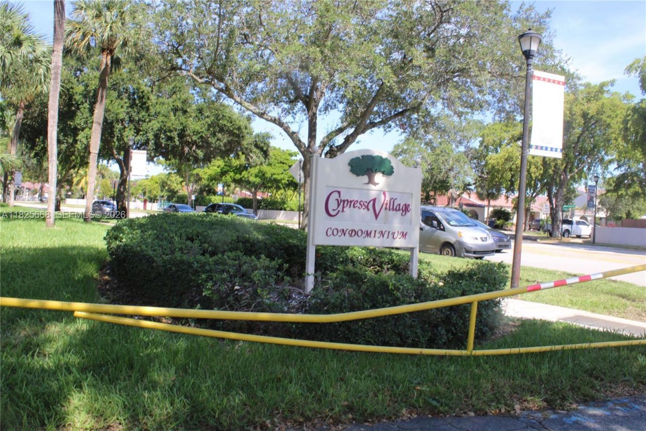 7201 Miami Lakes Dr, Unit B13, Miami Lakes, FL 33014 Photo