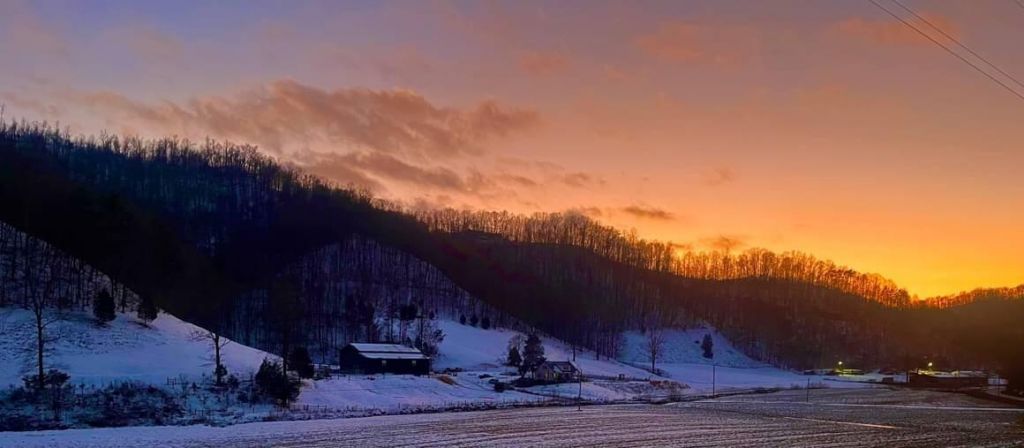 5446 Ky 378, Vancleve, KY 41385 Main Photo