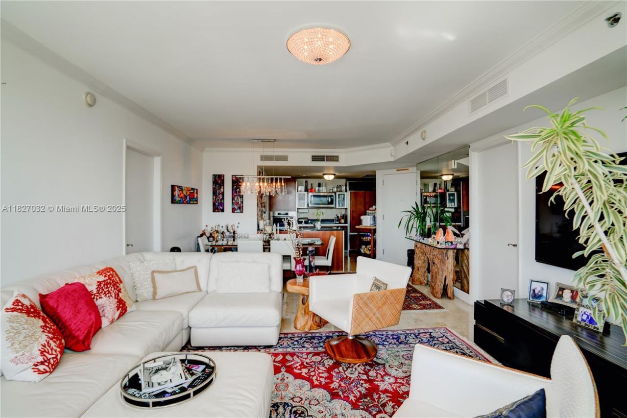 17201 Collins Ave, Unit 509, Sunny Isles Beach, FL 33160 Photo