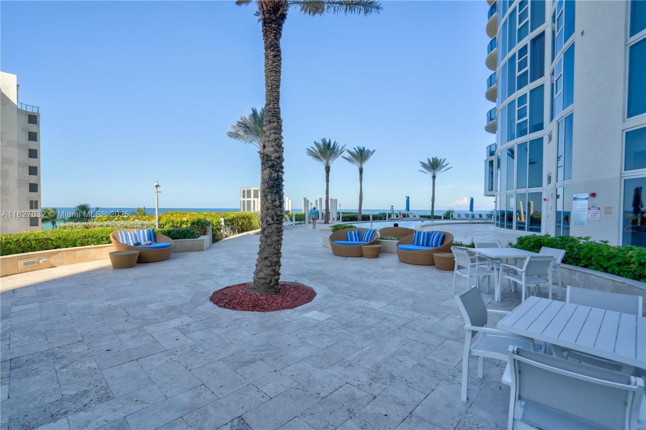 17201 Collins Ave, Unit 509, Sunny Isles Beach, FL 33160 Photo