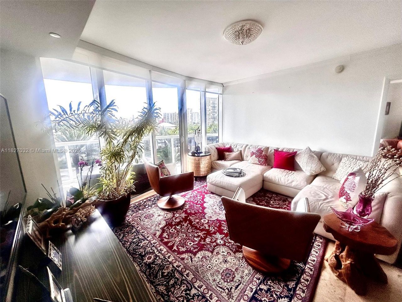 17201 Collins Ave, Unit 509, Sunny Isles Beach, FL 33160 Photo