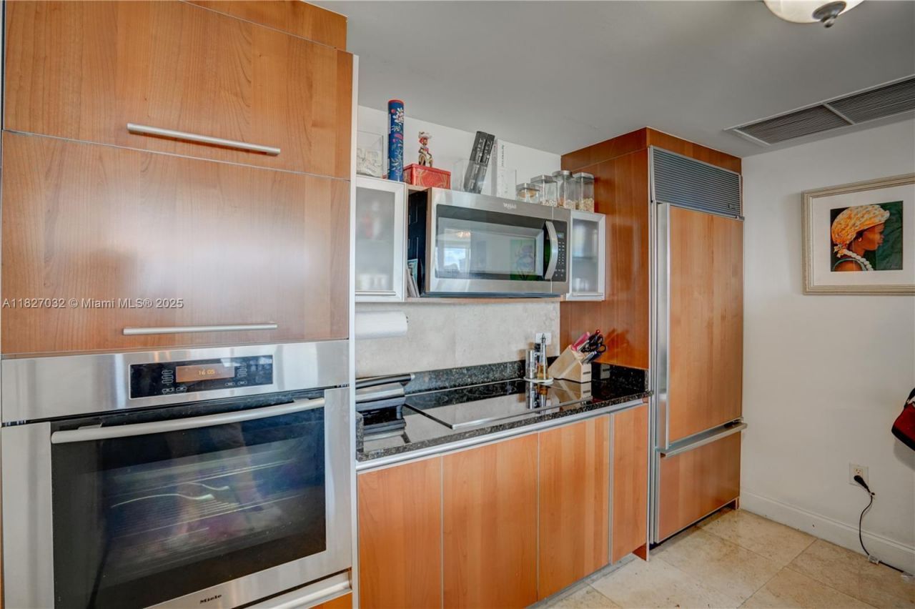 17201 Collins Ave, Unit 509, Sunny Isles Beach, FL 33160 Photo