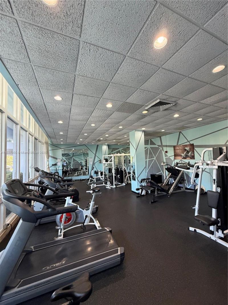 7441 Wayne Ave, Unit 10E, Miami Beach, FL 33141 Photo