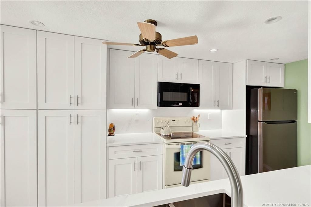 10044 S Ocean Drive, Unit 1107, Jensen Beach, FL 34957 Photo