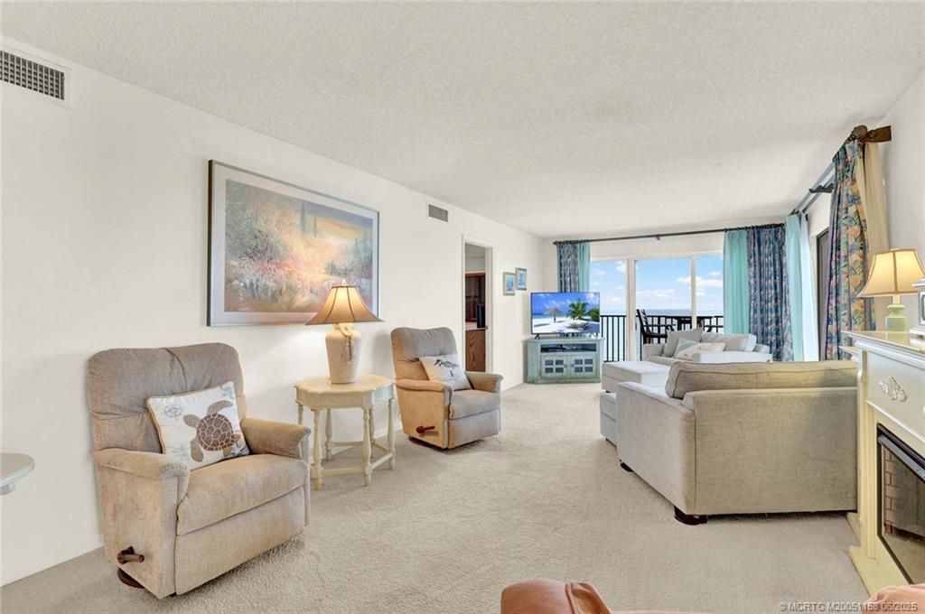 10044 S Ocean Drive, Unit 1107, Jensen Beach, FL 34957 Photo