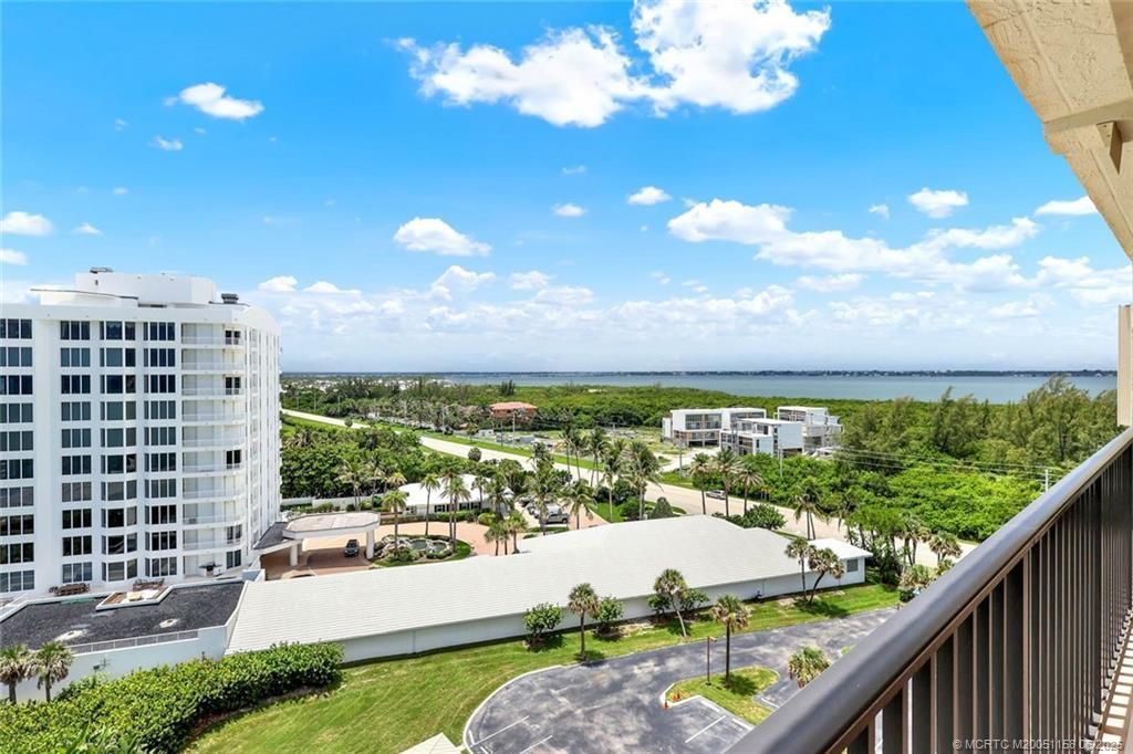 10044 S Ocean Drive, Unit 1107, Jensen Beach, FL 34957 Photo