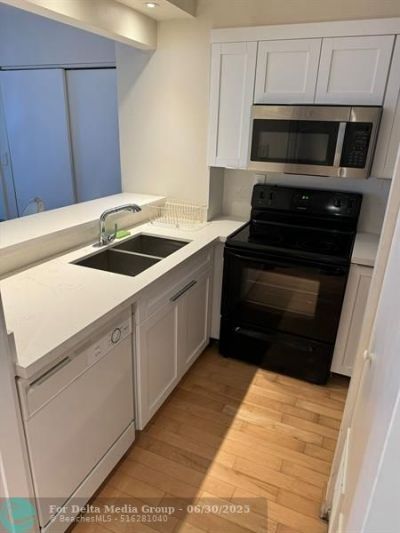 540 Brickell Key Drive, Unit 1214, Miami, FL 33131 Photo