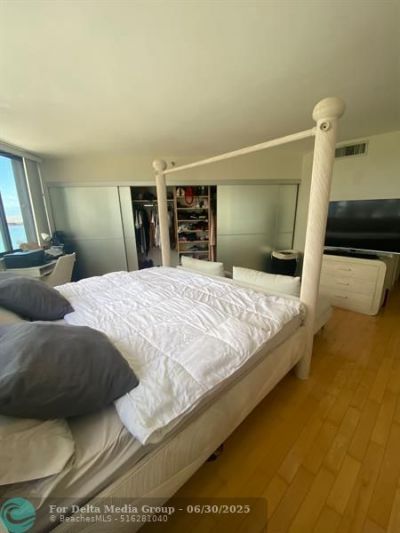 540 Brickell Key Drive, Unit 1214, Miami, FL 33131 Photo