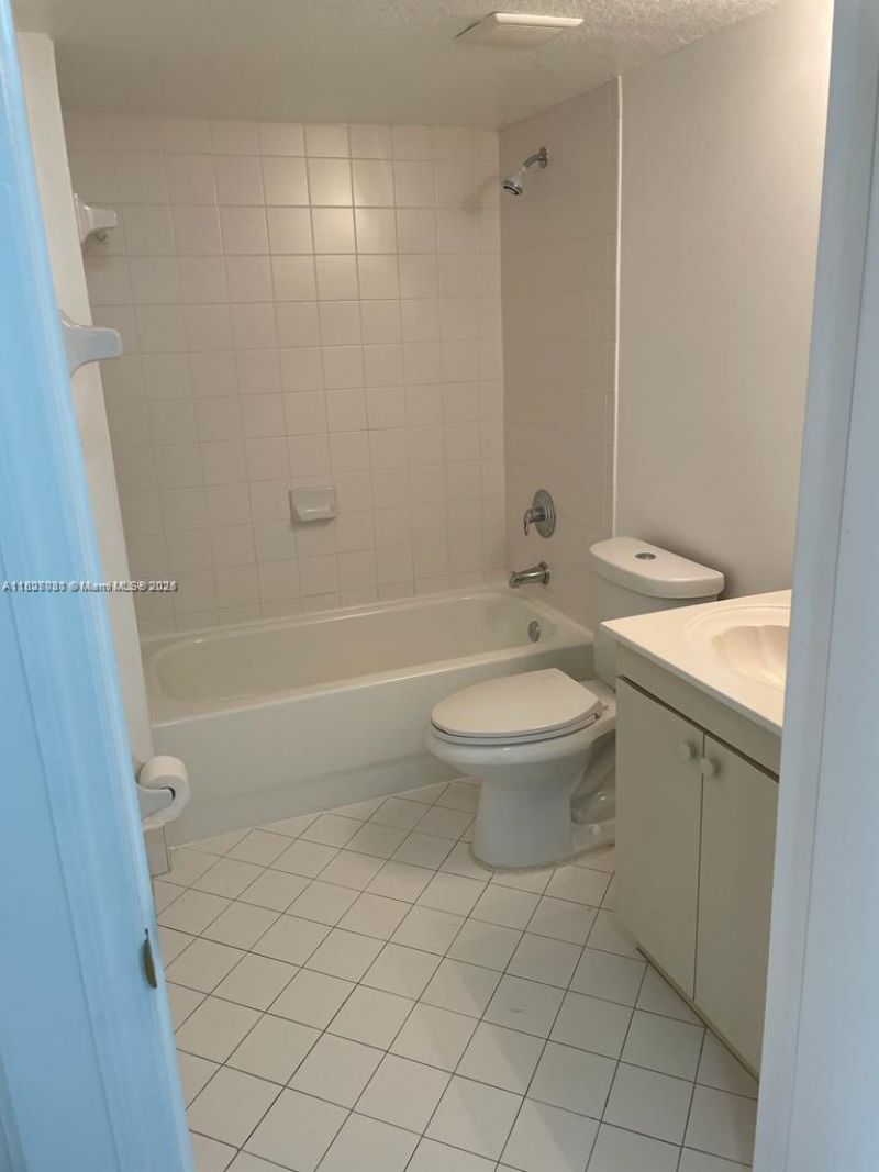 1270 SE 31st Ct, Unit 106-35, Homestead, FL 33035 Photo