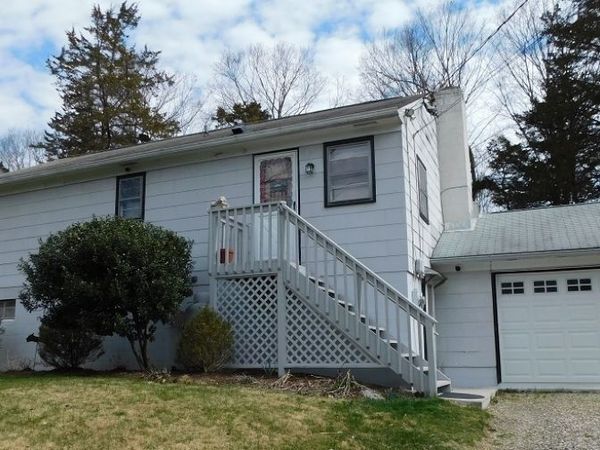 381 Bennetts Farm, Ridgefield, CT 06877