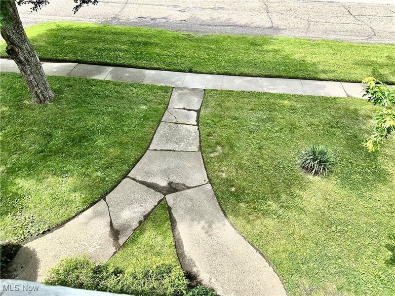 8026 Elm Street, Garrettsville, OH 44231 Photo 7