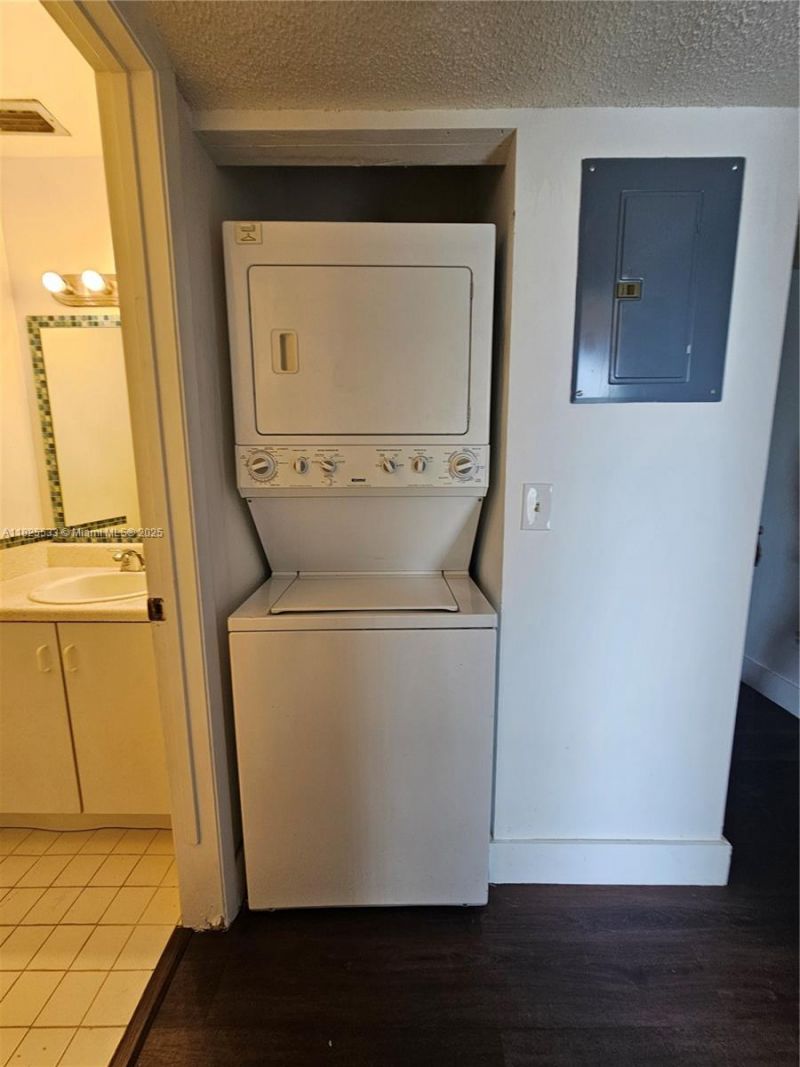 1002 Adams Ave, Unit 1002E, Homestead, FL 33034 Photo