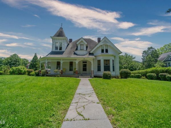 438 East Main Street, Rogersville, TN 37857