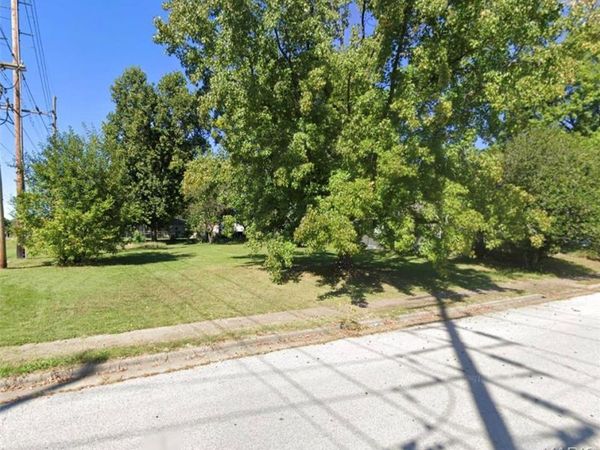 2701 Marshall Avenue, Granite City, IL 62040