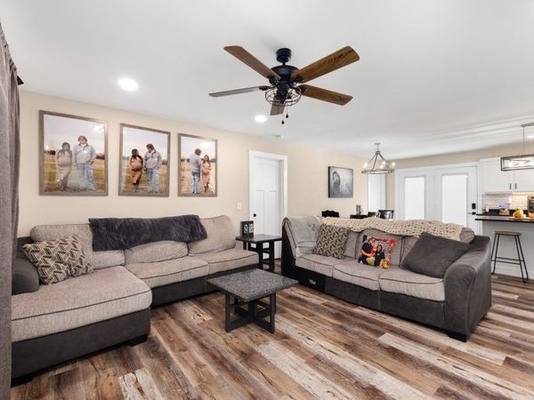 990 Miriah Dr, McMinnville, TN 37110