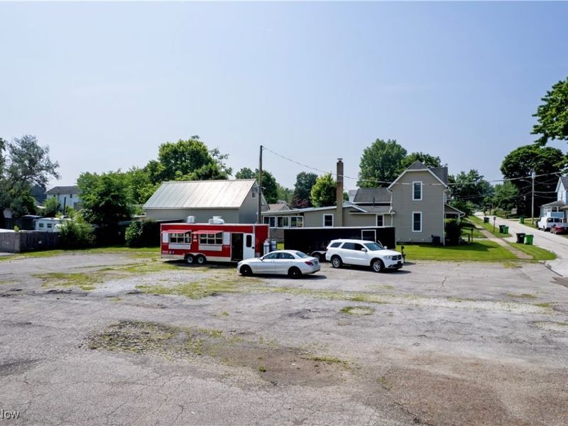 620 W High Street, Orrville, OH 44667 Photo 7