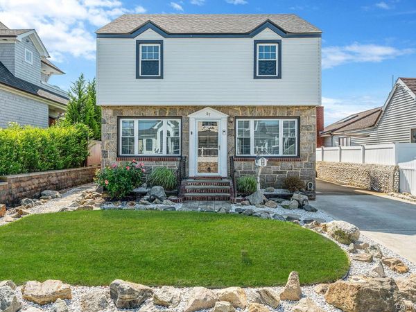 87 E Shore Drive, Babylon, NY 11702