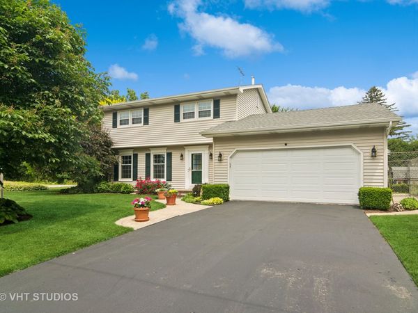 717 Burris Avenue, Lake Bluff, IL 60044