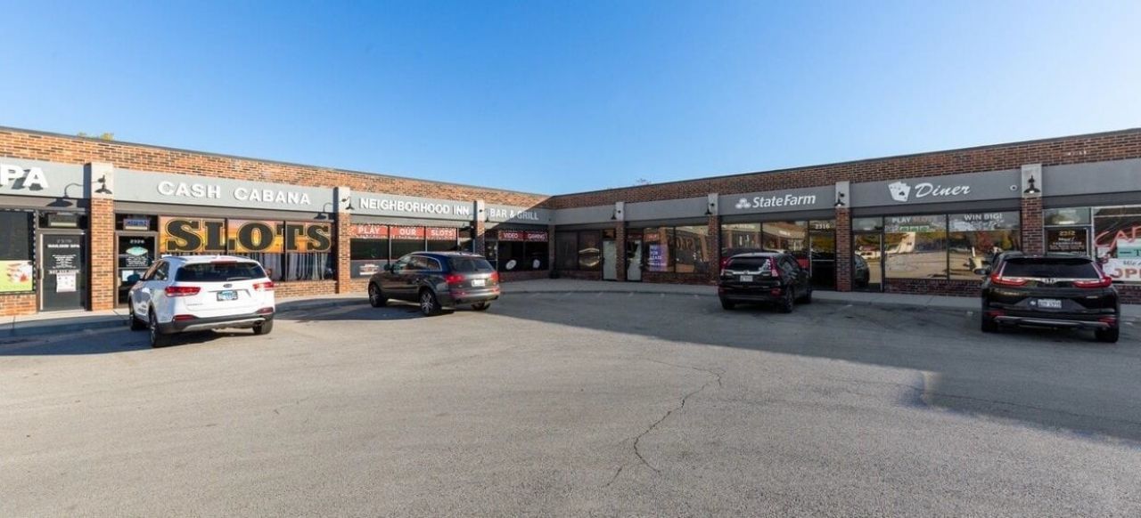 2306 Hassell Road, Hoffman Estates, IL 60169