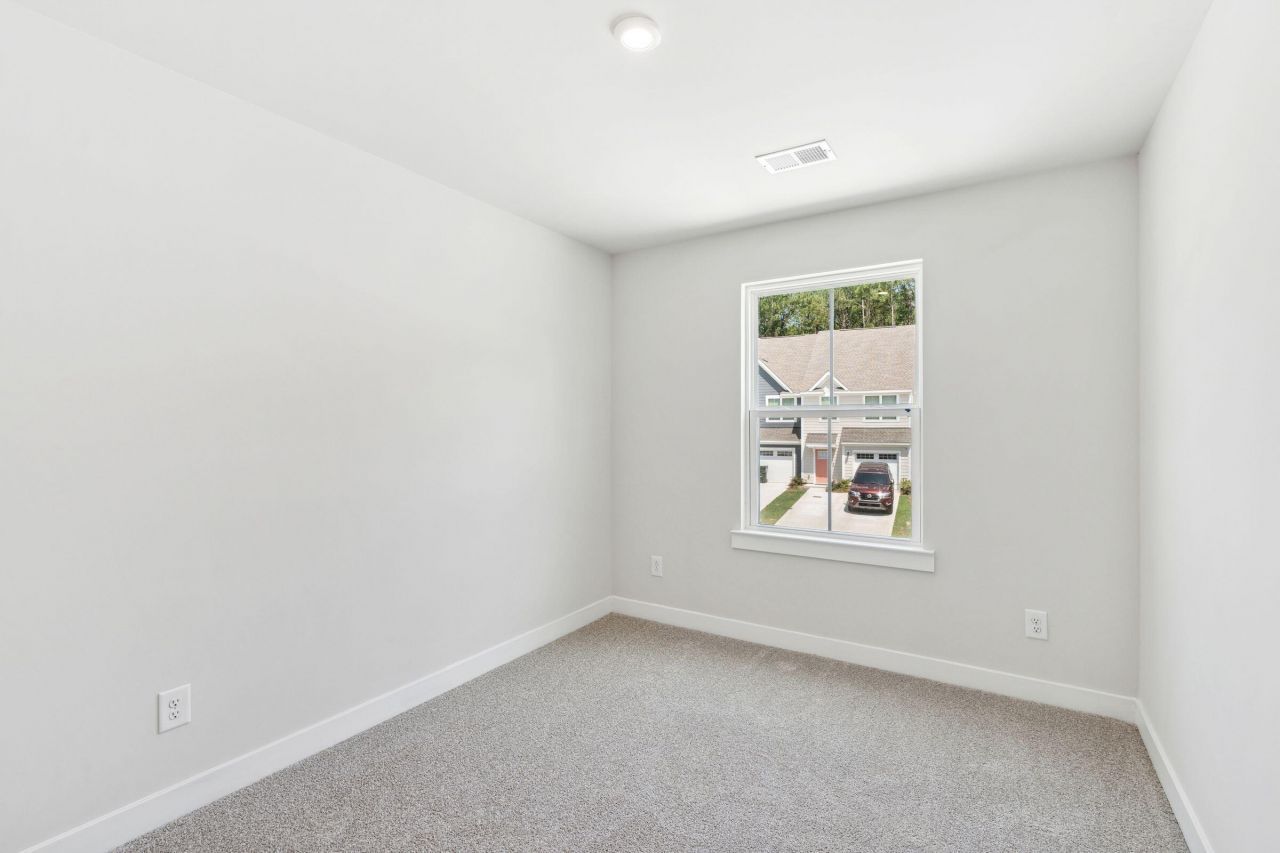 1056 Crescent Cove Lane Photo 19