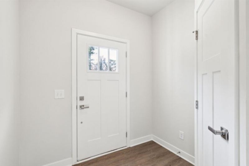 1091 Crescent Cove Lane Photo 2