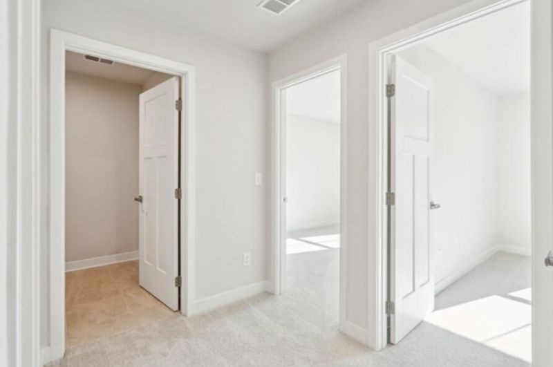 1091 Crescent Cove Lane Photo 8