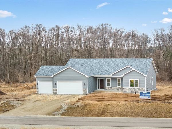 3286 W Prairie Grove Lane, Beloit, WI 53511