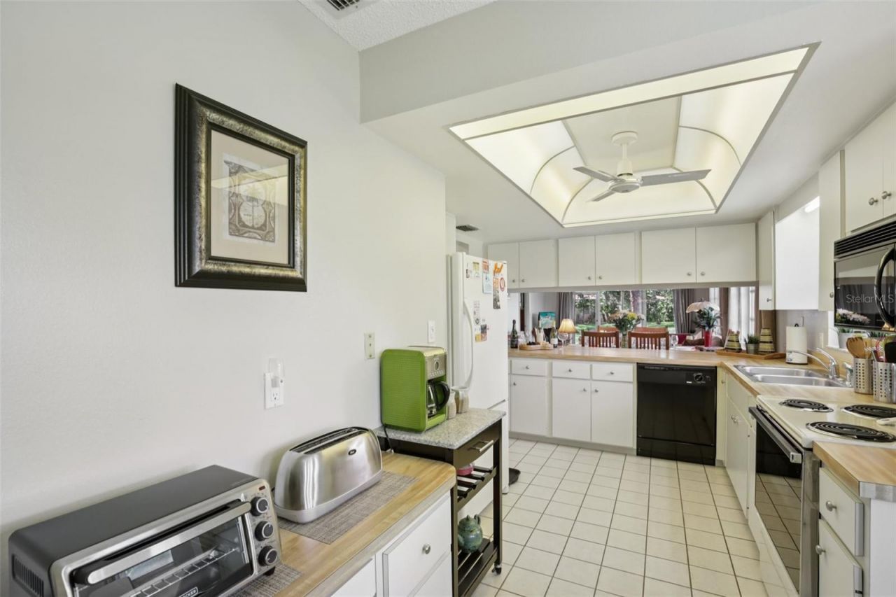 7172 Grey Squirrel Boulevard, Unit 81, Sarasota, FL 34231 Photo