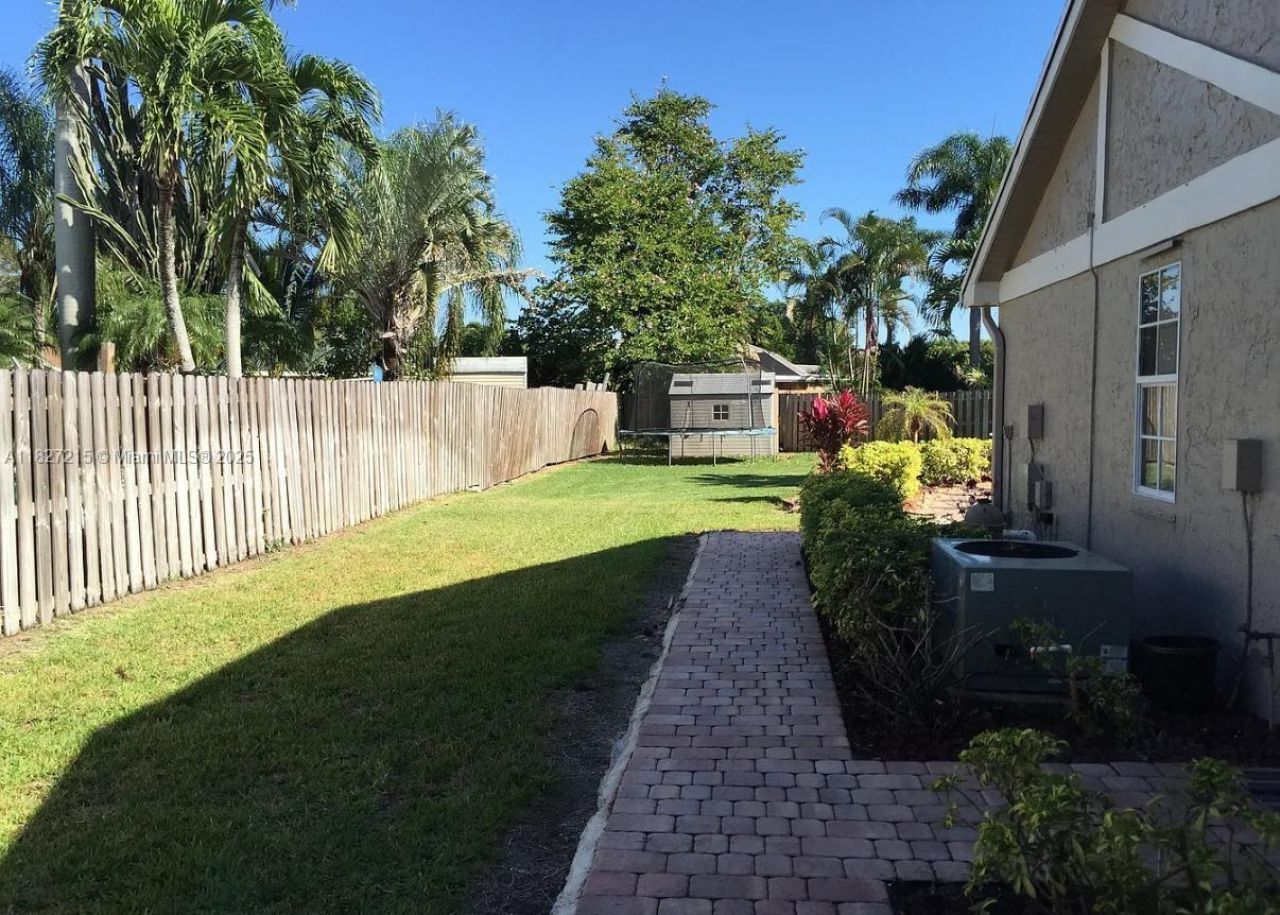 763 S Wind Cir, Sunrise, FL 33326 Photo