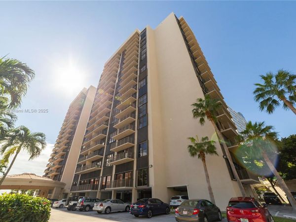 1450 Brickell Bay Dr, Unit 311, Miami, FL 33131