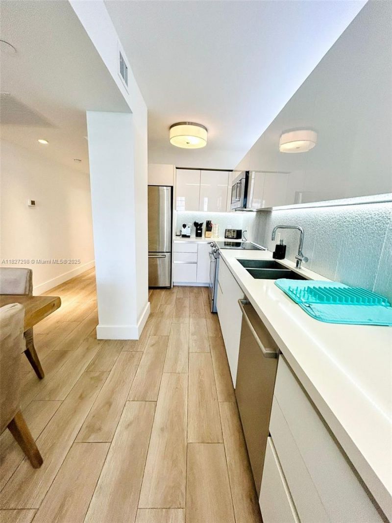 100 Lincoln Rd, Unit 1429, Miami Beach, FL 33139 Photo