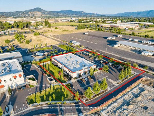 4901 Biddle Road, Central Point, OR 97502