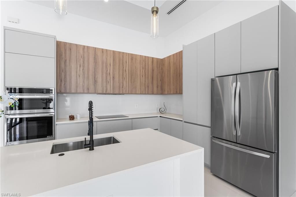 10 SW 33rd Ave, Cape Coral, FL 33991 Photo