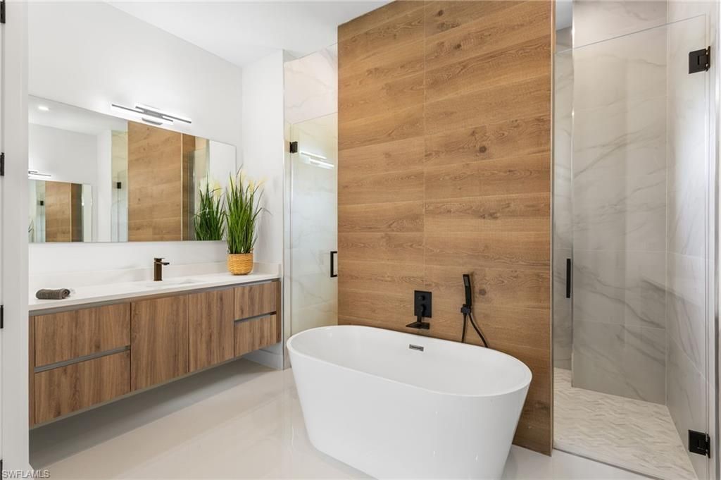 10 SW 33rd Ave, Cape Coral, FL 33991 Photo