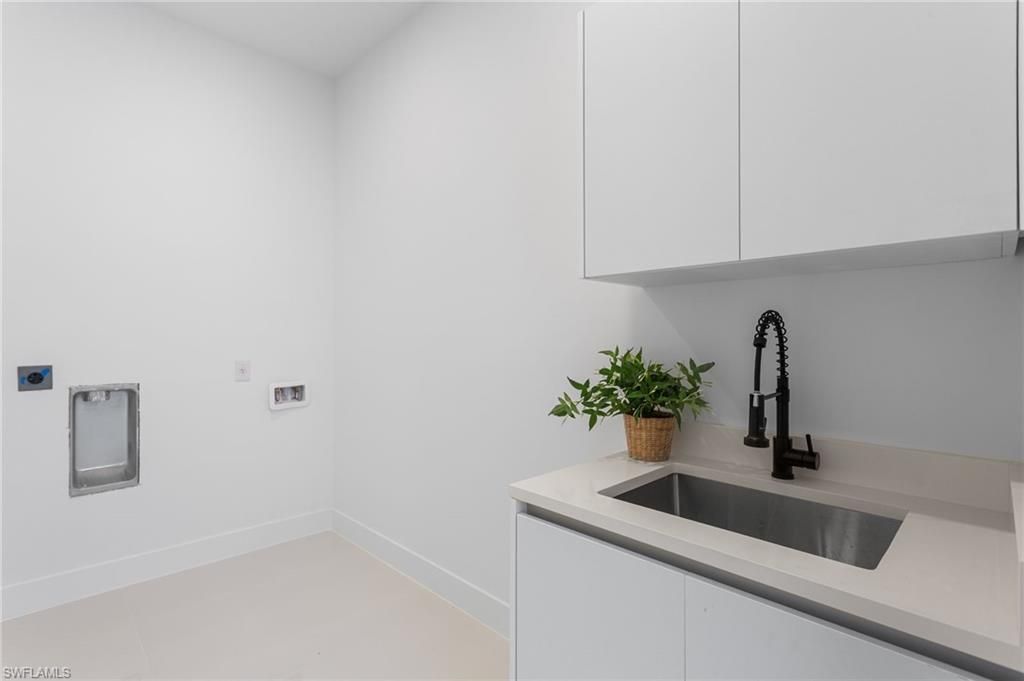 10 SW 33rd Ave, Cape Coral, FL 33991 Photo