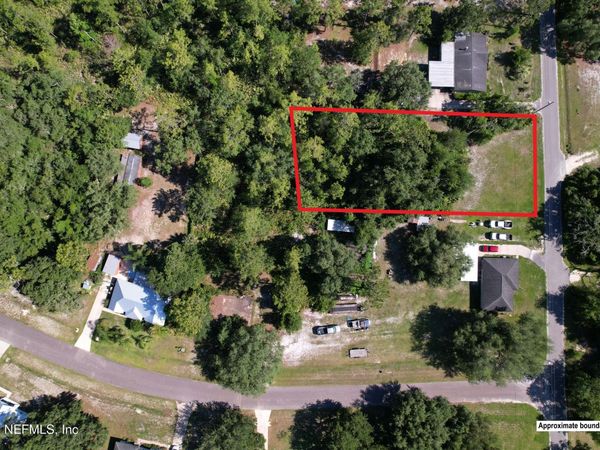 126 HOLLISTER SCHOOL Road, Hollister, FL 32147