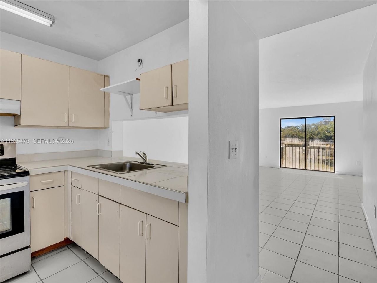 7670 SW 152nd Ave, Unit 1-202, Miami, FL 33193 Photo