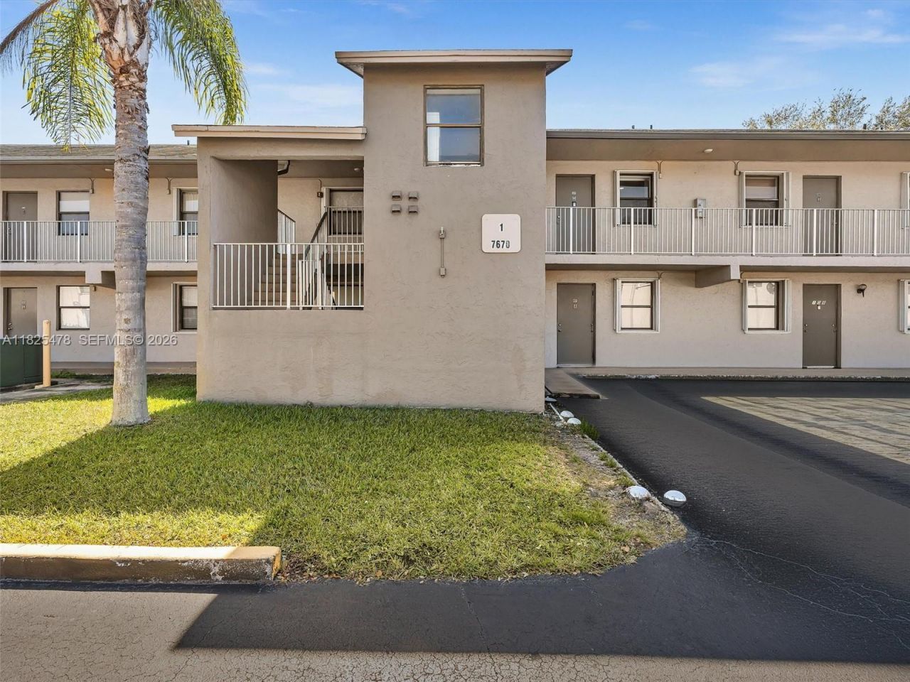 7670 SW 152nd Ave, Unit 1-202, Miami, FL 33193 Photo