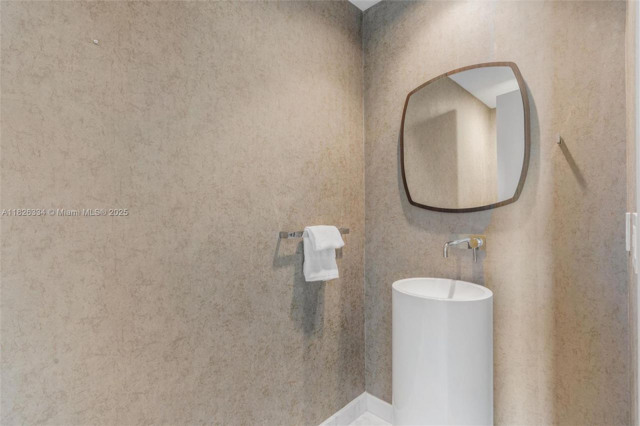 10203 Collins Ave, Unit 1603, Bal Harbour, FL 33154 Photo