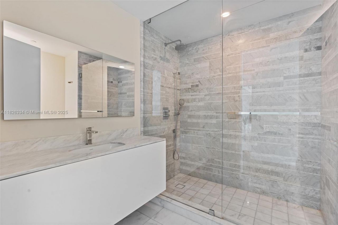 10203 Collins Ave, Unit 1603, Bal Harbour, FL 33154 Photo