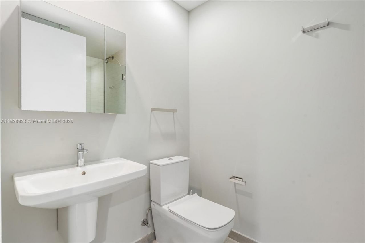 10203 Collins Ave, Unit 1603, Bal Harbour, FL 33154 Photo